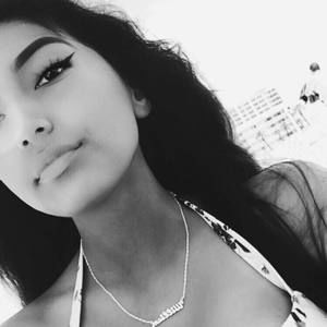 Meet your Posher, Yamilet